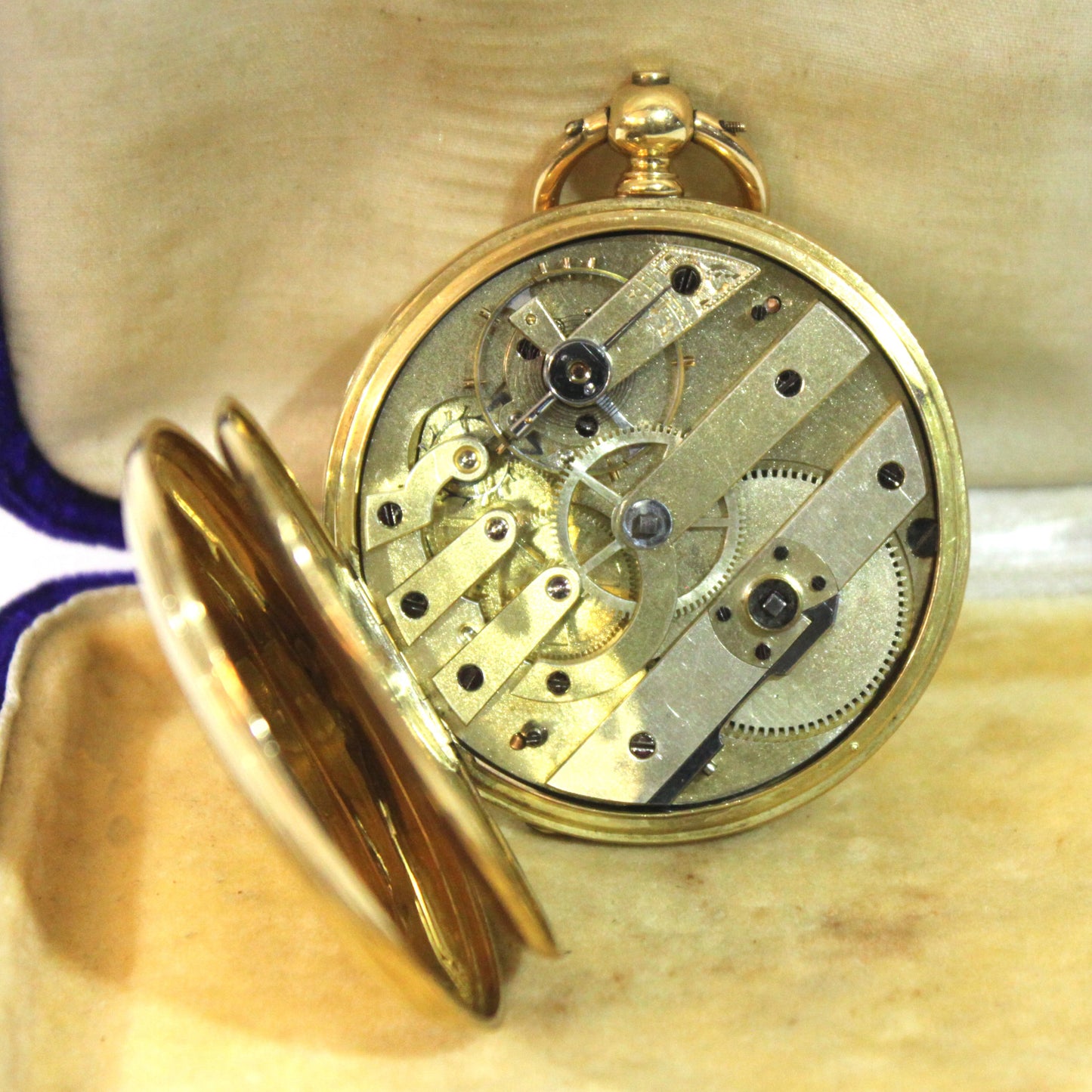 Reloj de bolsillo Maurice Genève en oro con su llave