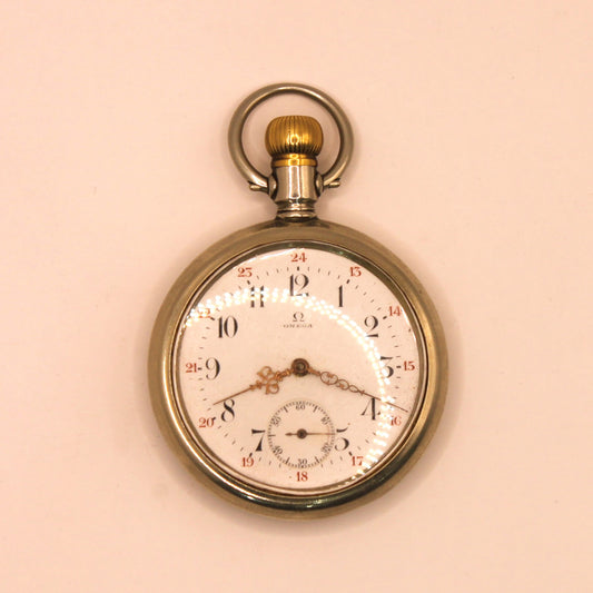 Reloj de bolsillo Omega en níquel (números arábigos)