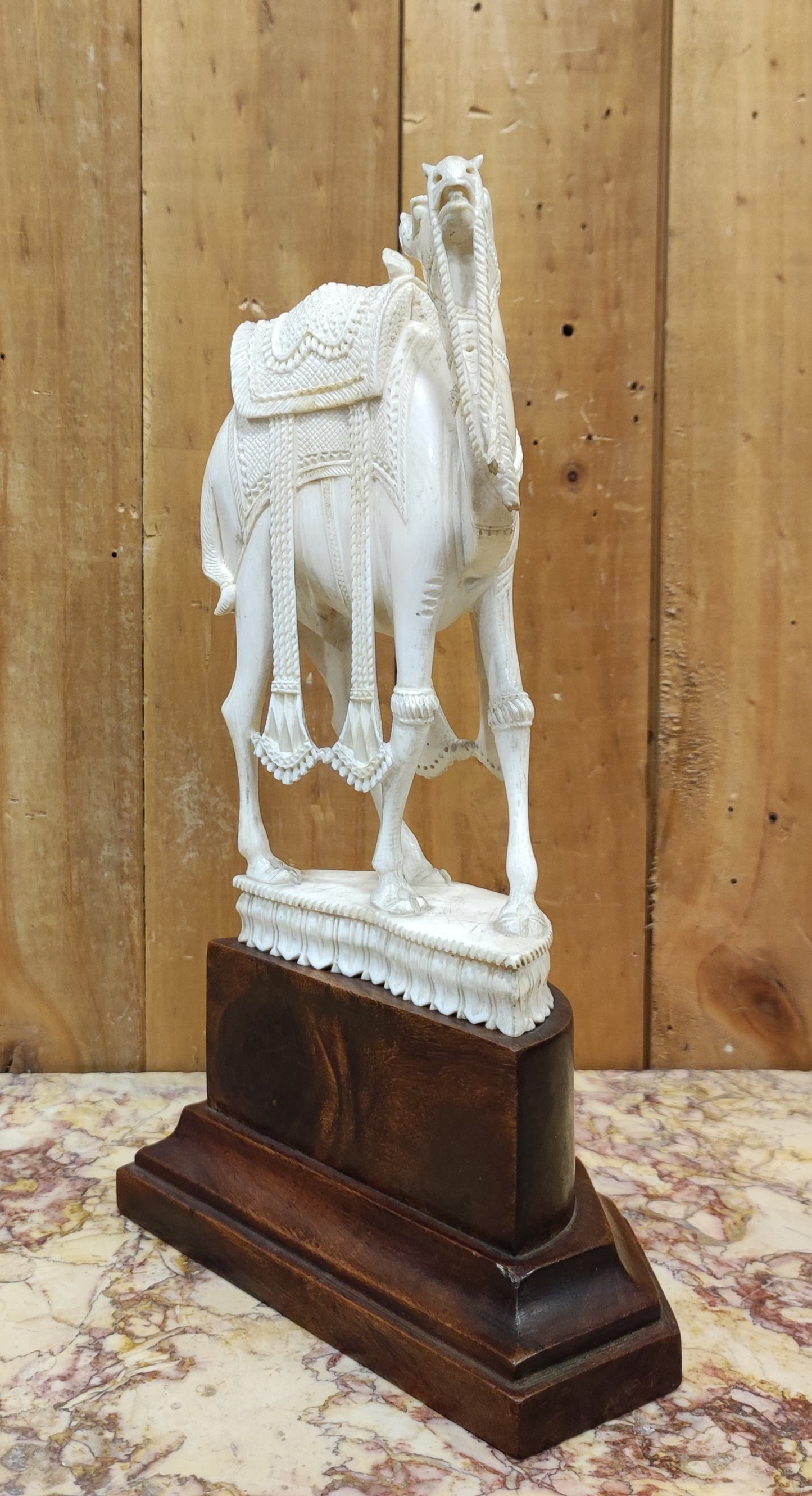 Camello dromedario (escultura)