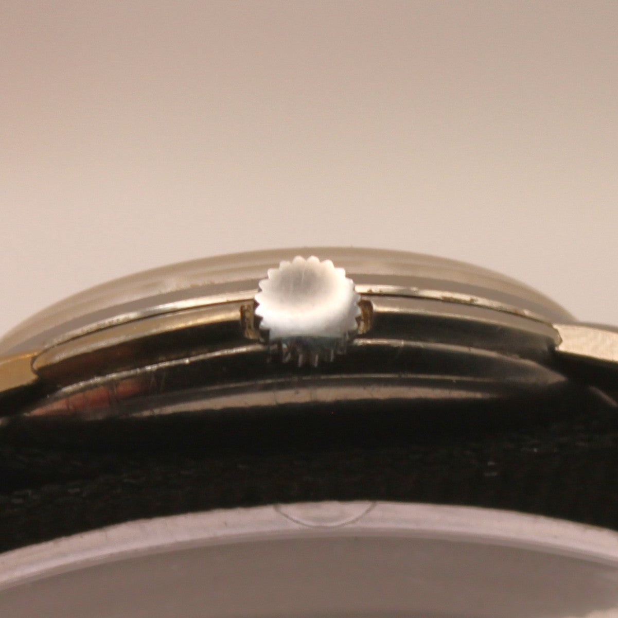 Reloj de pulsera Longines a cuerda (segundero bajo)