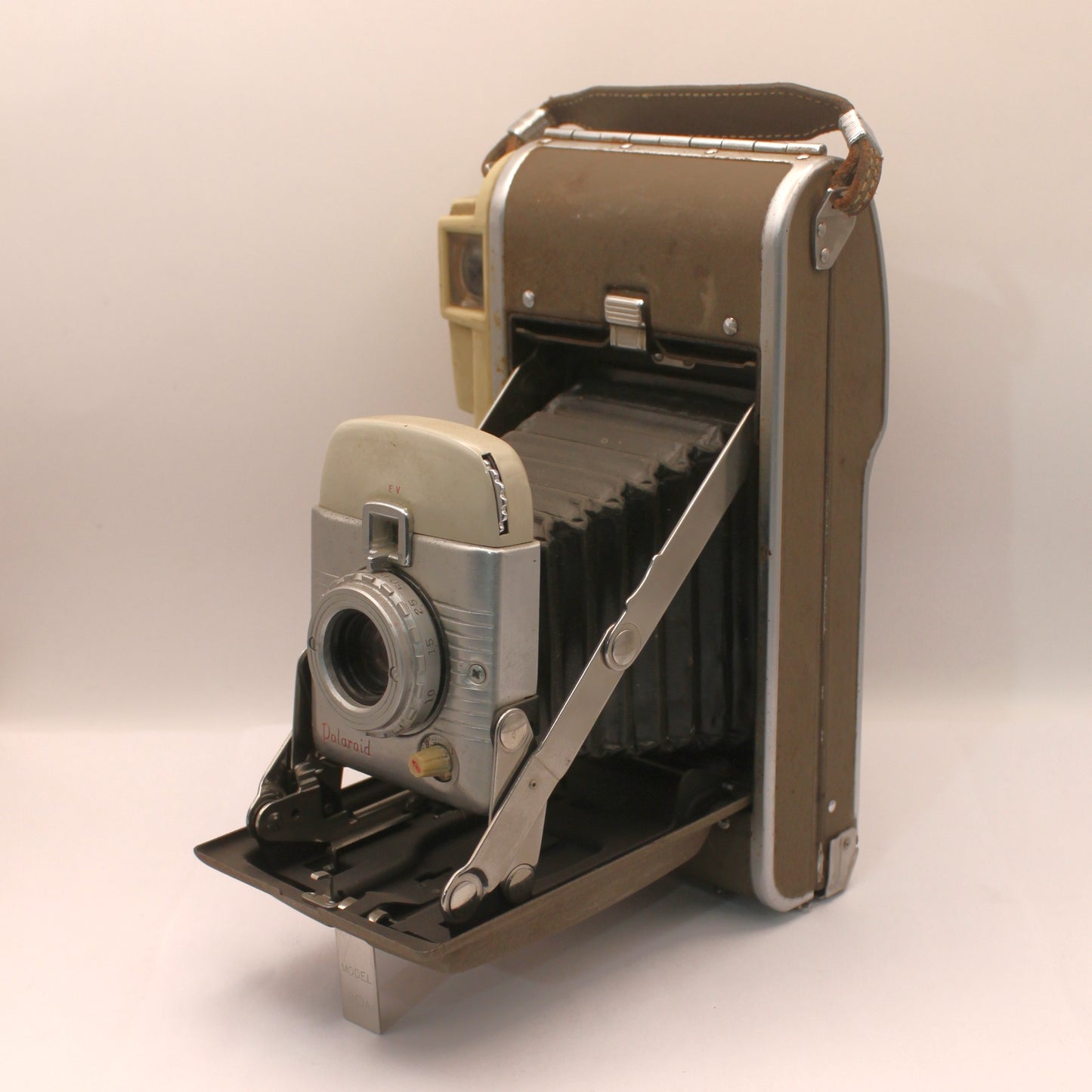 Cámara instantánea Polaroid 80A "Highlander"