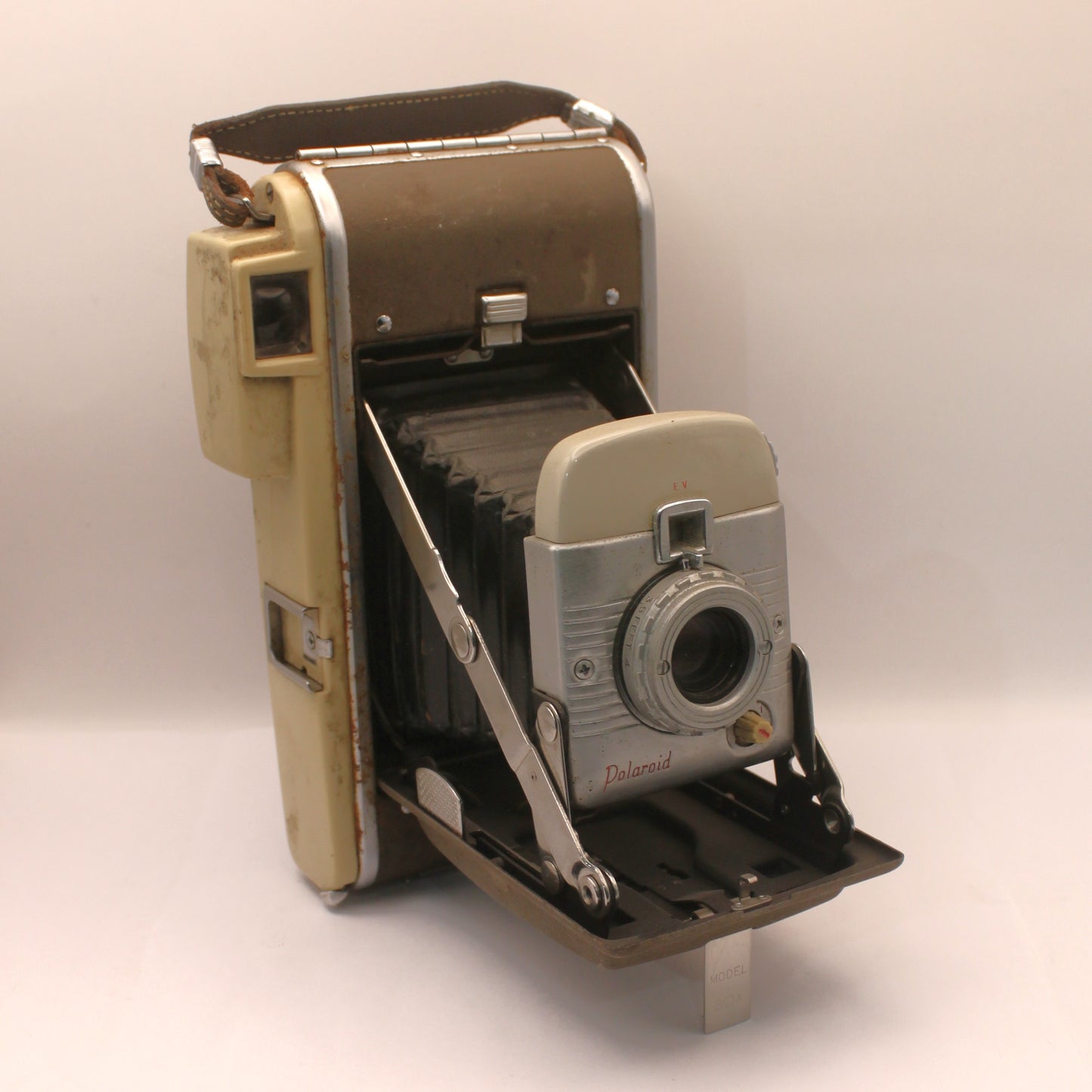 Cámara instantánea Polaroid 80A "Highlander"