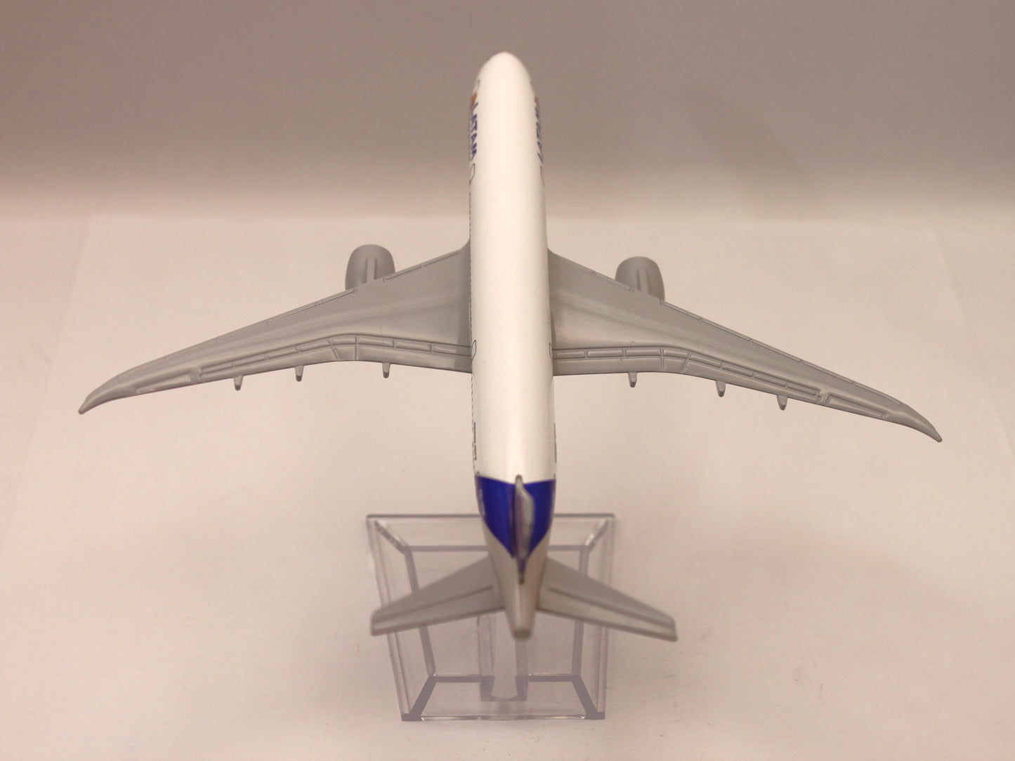 Boeing 787-8 "Dreamliner" de LATAM Airlines a escala