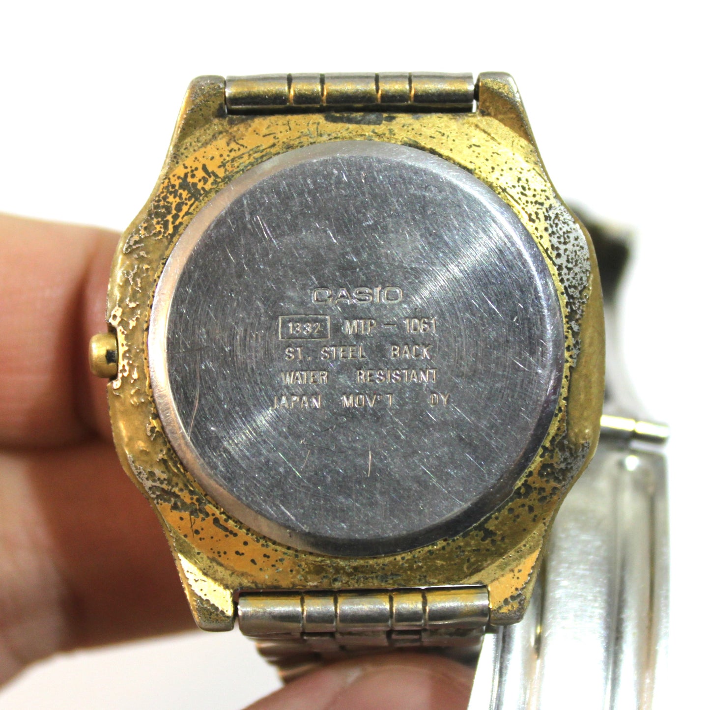 Reloj de pulsera Casio MTP-1061