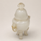 Urna china de jade nefrita blanco tallado