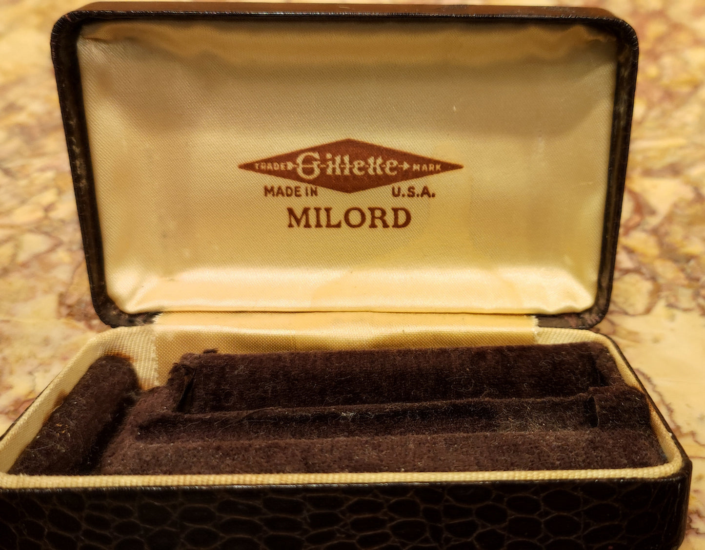 Maquinilla de afeitar Gillette Milord (años 1930)